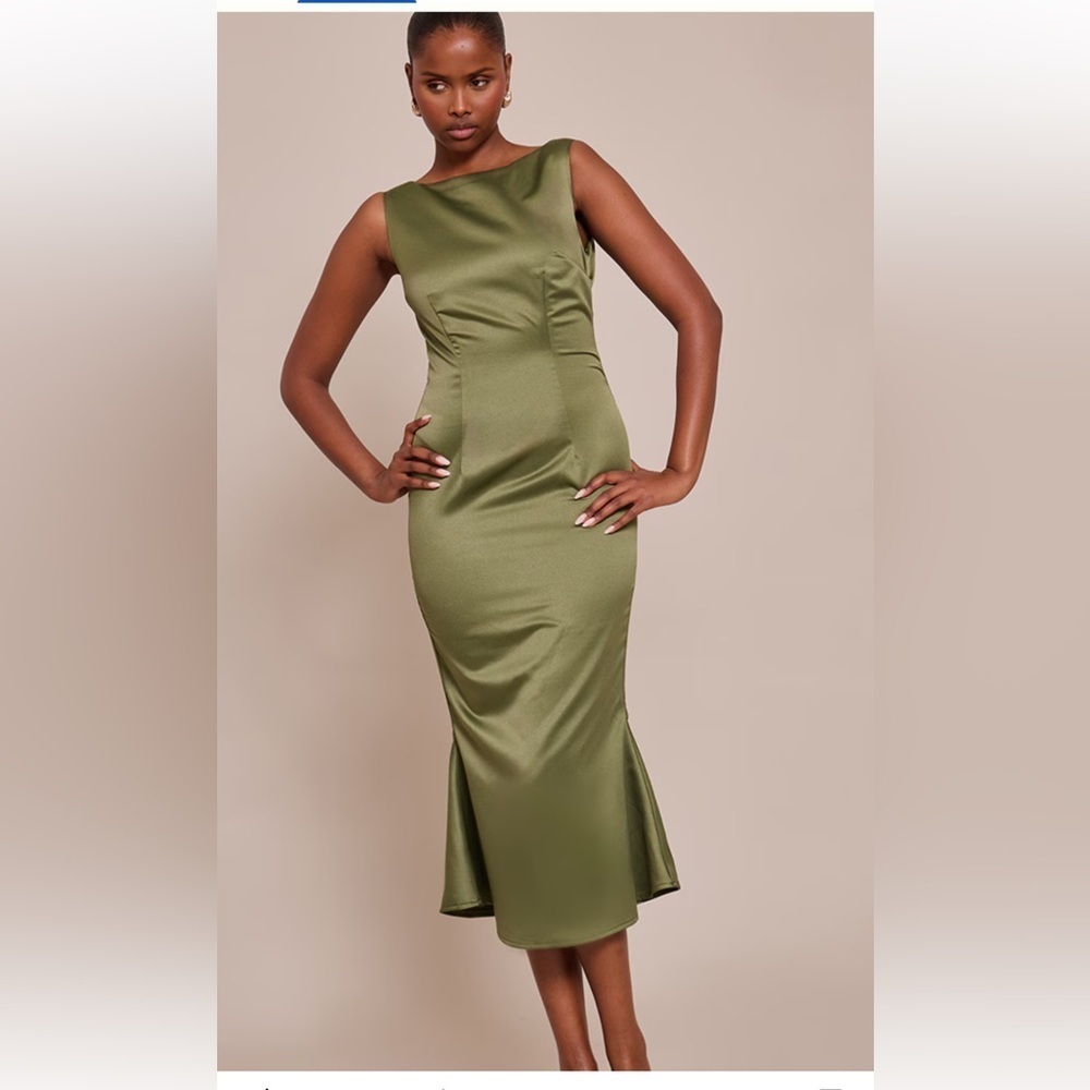 PrettyLittleThing Olive One Shoulder Dress caja 3